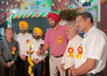 ਅਜ਼ਾਦੀ ਦੀ 75ਵੀਂ ਵਰੇਗੰਢ ਨੂੰ ਸਮਰਪਿਤ ਪਾਵਰਕਾਮ ਵੱਲੋਂ ਆਰ.ਆਰ. ਬਾਵਾ ਕਾਲਜ ’ਚ ਬਿਜਲੀ ਮਹਾਂਉਤਸਵ ਮਨਾਇਆ ਗਿਆ