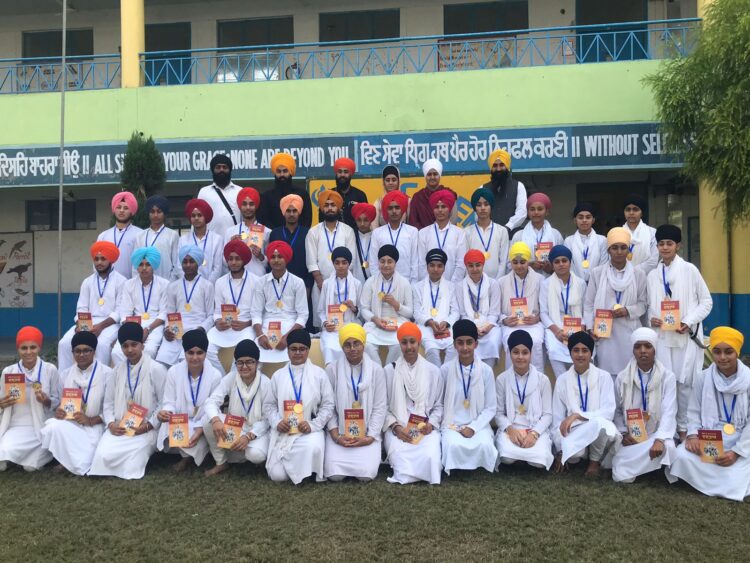 ਅਕਾਲ ਅਕੈਡਮੀ ਤਿਬੜ ਵਿਖੇ ਸੁੰਦਰ ਦਸਤਾਰ/ਦੁਮਾਲਾ ਸਜਾਉ ਪ੍ਰਤੀਯੋਗਤਾ ਕਰਵਾਈ ਗਈ