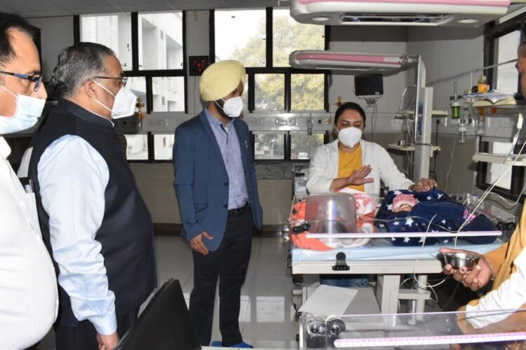 ਡਿਪਟੀ ਕਮਿਸ਼ਨਰ ਵਲੋਂ ਸਿਵਲ ਹਸਪਤਾਲ ਦਾ ਅਚਨਚੇਤ ਦੌਰਾ, ਸਿਹਤ ਸੇਵਾਵਾਂ ਤੇ ਇਲਾਜ ਪ੍ਰਬੰਧਾਂ ਦਾ ਲਿਆ ਜਾਇਜ਼ਾ