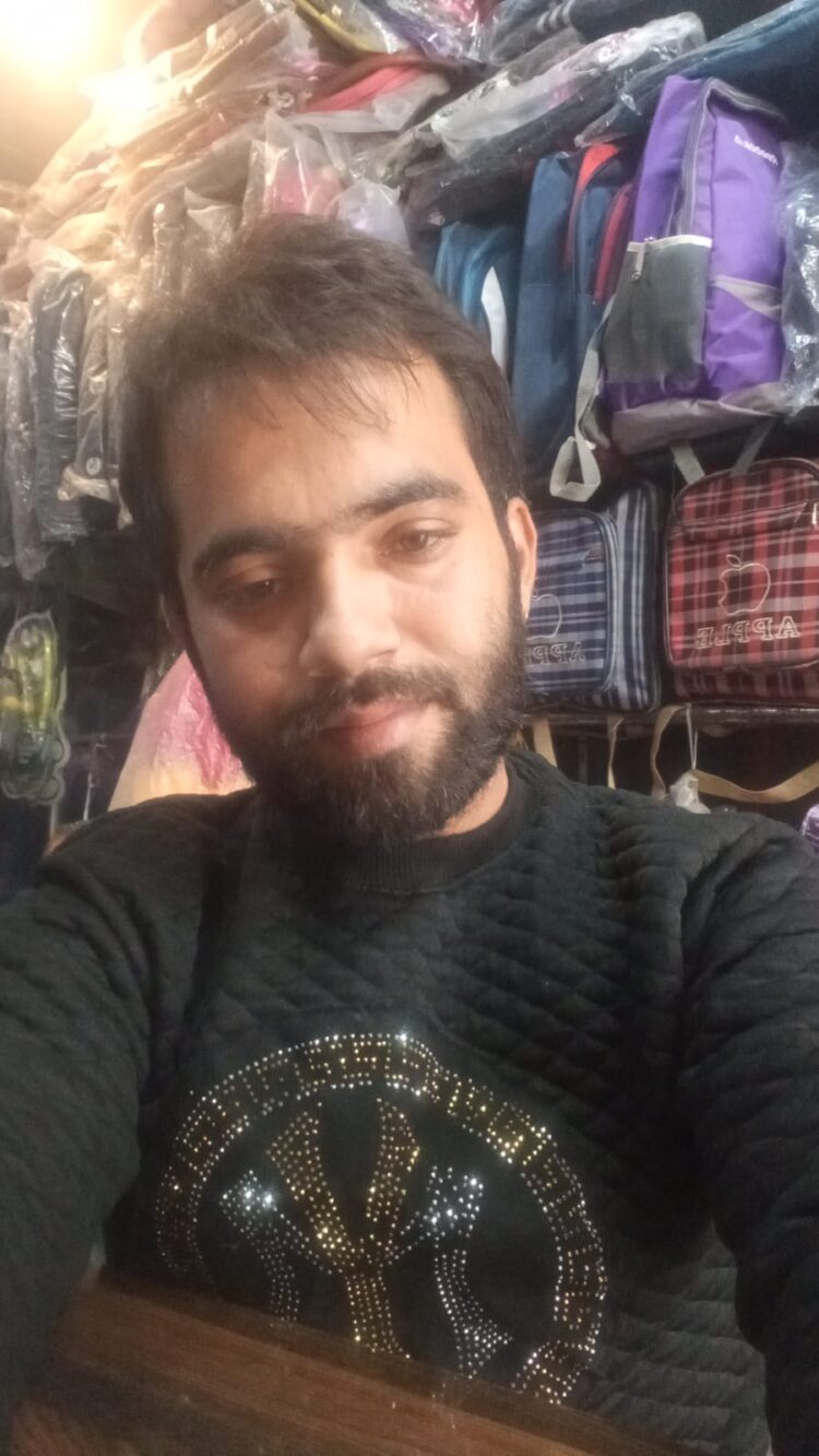 ਇਸਟਾਗਰਾਮ ਪਰ ਅਖਿਲ ਮਲਹੋਤਰਾ ਬਣ ਚੁੱਕੇ ਹਨ ਲੋਕਾਂ ਦੀ ਪਸੰਦ