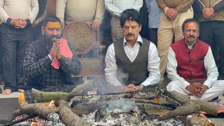 जिला पठानकोट के गांव भोआ में सलारिया जनसेवा फाउंडेशन के मुख्यालय का उद्घाटन किया गया।