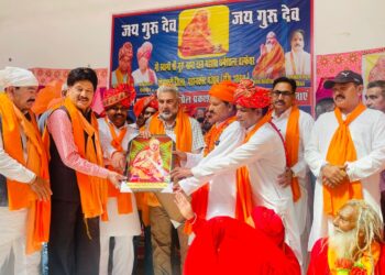 पूज्य बाबा नाभा दास जी के जन्मदिन के उपलक्ष में एक विशाल शोभायात्रा का आयोजन किया गया।