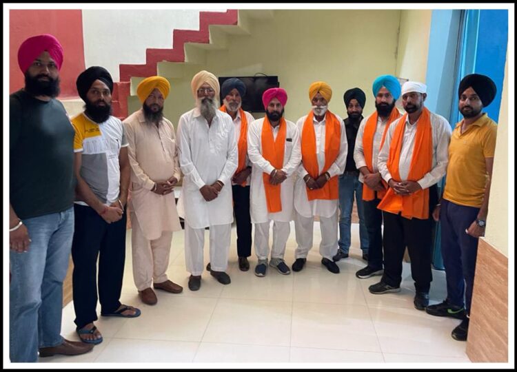 ਪਿੰਡ ਬਹਿਲੋਲਪੁਰ ਵਿਖੇ ਸਤਨਾਮ ਸਿੰਘ ਪਰਿਵਾਰ ਨੇ ਨਵ ਨਿਯੁਕਤ ਚੇਅਰਮੈਨ ਰਣਜੇਤ ਬਾਠ ਨੂੰ ਕੀਤਾ ਸਨਮਾਨਿਤ