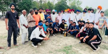 ਲੱਗਭਗ 20 ਸਾਲਾਂ ਦੇ ਨੇੜੇ ਪਹੁੰਚਿਆ ਪਿੰਡ ਮਲਕਪੁਰ ਦਾ ਪੰਚਾਇਤੀ ਕ੍ਰਿਕਟ !!