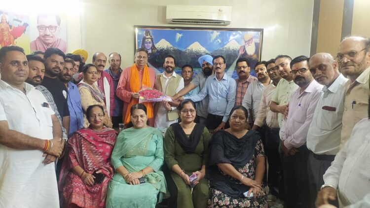 ਭਾਜਪਾ ਵਿੱਚ ਸ਼ਾਮਲ ਹੋਣ ਵਾਲੇ ਹਰ ਆਗੂ ਅਤੇ ਵਰਕਰ ਦਾ ਪੂਰਾ ਮਾਣ ਸਨਮਾਨ ਹੋਵੇਗਾ : ਹੀਰਾ ਵਾਲੀਆ