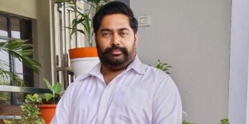 ब्रजमंडल यात्रा पर पथराव:40 गाड़ियां फूंकीं;