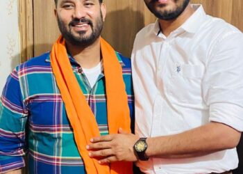 ਕਾਂਗਰਸ ਪਾਰਟੀ ਨਾਲ ਲੰਬੇ ਸਮੇਂ ਤੋਂ ਜੁੜੇ ਸੀਨਿਅਰ ਆਗੂ ਬੰਟੀ ਟਰੇਂਡਜ ਵਾਲੇ ਆਪਣੇ ਕਈ ਪਰਿਵਾਰਾਂ ਤੇ ਸਾਥੀਆਂ ਸਮੇਤ ਆਮ ਆਦਮੀ ਪਾਰਟੀ ਵਿੱਚ ਸ਼ਾਮਲ