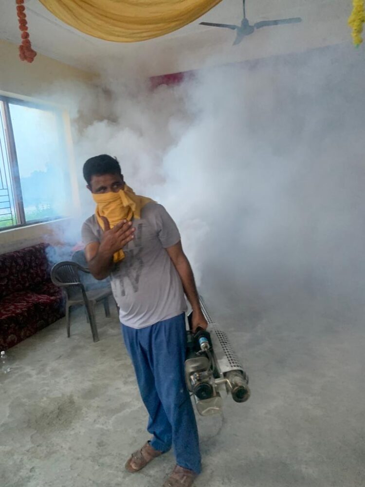 ਨਗਰ ਨਿਗਮ ਬਟਾਲਾ ਵੱਲੋਂ ਸ੍ਰੀ ਅਚਲ਼ੇਸ਼ਵਰ ਧਾਮ, ਆਈਟੀਆਈ, ਸੇਂਟ ਫਰਾਂਸਿਸ ਸਕੂਲ, ਲੇਬਰ ਕਾਲੋਨੀ, ਸੁਭਾਸ਼ ਪਾਰਕ ਅਤੇ ਗੁਰੂ ਰਾਮਦਾਸ ਕਾਲੋਨੀ ਵਿਖੇ ਫੋਗਿੰਗ ਕਰਵਾਈ ਗਈ