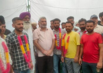 ਸ੍ਰੀ ਲਾਲ ਚੰਦ ਕਟਾਰੂਚੱਕ ਵੱਲੋਂ ਵਿਧਾਨ ਸਭਾ ਹਲਕਾ ਭੋਆ ਦੇ ਪਿੰਡ ਚੱਕਆਮੀਰ, ਖੋਜਕੀ ਚੱਕ ਅਤੇ ਢੀਂਡਾ ਪਿੰਡ ਦਾ ਕੀਤਾ ਦੋਰਾ, ਲੋਕਾਂ ਦੀਆਂ ਸੁਣੀਆਂ ਸਮੱਸਿਆਵਾਂ।