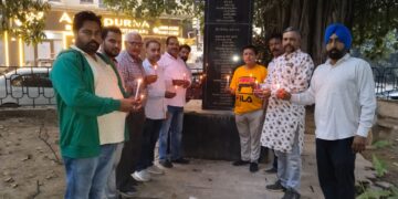 शहीद हुए कार सेवकों को श्रद्धांजलि दी गई 