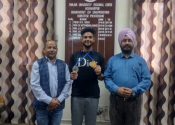 पीयूएसएसजीआरसी आदित्य बख्शी ने जीते पदक