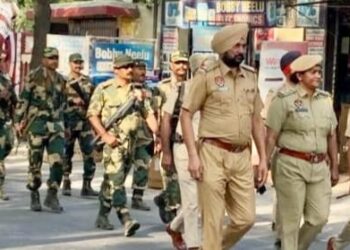 Flag march and search operation conducted regarding Lok Sabha elections-2024 * Hoshiarpur = Daljeet