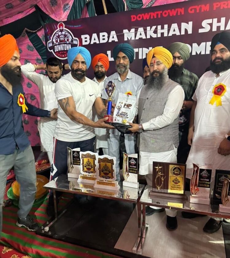 ਚੱਕ ਸ਼ਰੀਫ਼ ‘ਚ ਹੋਏ ਵੇਟ ਲਿਫਟਿੰਗ ਮੁਕਾਬਲੇ