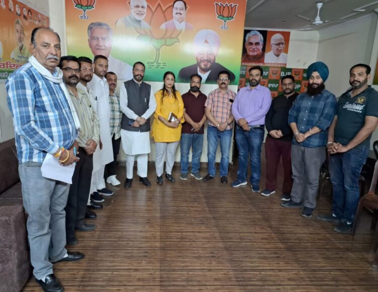 ਭਾਜਪਾ ਜਿਲ੍ਹਾ ਬਟਾਲਾ ਲੋਕ ਸਭਾ ਚੋਣਾਂ ਵਿੱਚ ਅਹਿਮ ਭੂਮਿਕਾ ਨਿਭਾਵੇਗਾ : ਹੀਰਾ ਵਾਲੀਆ