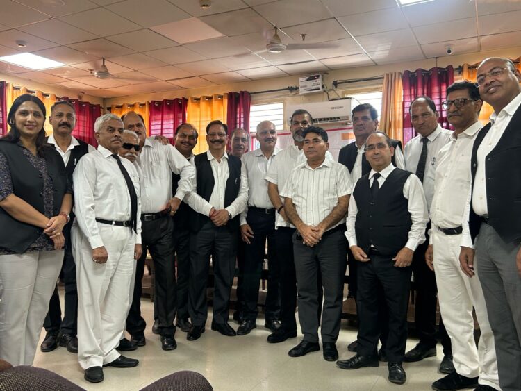 ‘पीसीटी ह्यूमैनिटी संस्था ने ‘मेरा वोट मेरा अधिकार’ के तहत जिला एवं सैशन कोर्ट काम्पलैक्स में सैमीनार लगाकर किया मतदान करने हेतु जागरूक’