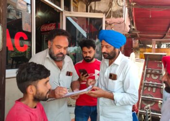 ਚਿਕਨ ਸ਼ਾਪ ਦਾ ਮਾਲਿਕ ਕਰਵਾ ਰਿਹਾ ਸੀ ਨਾਬਾਲਿਗ ਬੱਚਿਆਂ ਤੋਂ ਮਜ਼ਦੂਰੀ