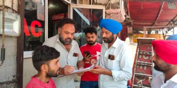 ਚਿਕਨ ਸ਼ਾਪ ਦਾ ਮਾਲਿਕ ਕਰਵਾ ਰਿਹਾ ਸੀ ਨਾਬਾਲਿਗ ਬੱਚਿਆਂ ਤੋਂ ਮਜ਼ਦੂਰੀ