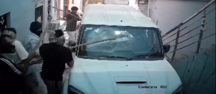 *Around 10 youths armed with sharp weapons barged into the house of an NRI resident of village Jivanpur Jattan and attacked him