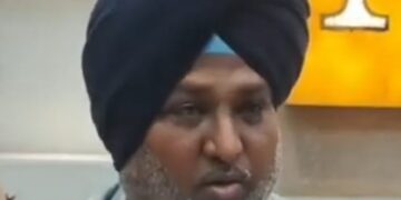 बटाला में भीड़भाड़ वाले बाजार में फायरिंग कर नरेश ज्वैलर की दुकान को तहस-नहस कर दिया।
