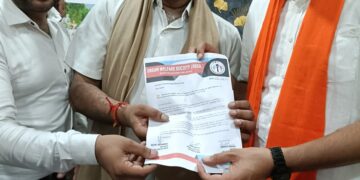 अच्छे कार्यों के लिए विधायक कलसी  को किया गया सम्मानित – जिला प्रधान रोहित अग्रवाल