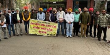 *ਮੁੱਖ ਮੰਤਰੀ ਦੇ ਹੁਕਮਾਂ ਨੂੰ ਟਿੱਚ ਜਾਣਦੇ ਆ ਟਰਾਂਸਪੋਰਟ ਵਿਭਾਗ ਦੇ ਅਧਿਕਾਰੀ :-ਪਰਮਜੀਤ ਸਿੰਘ ਕੋਹਾੜ