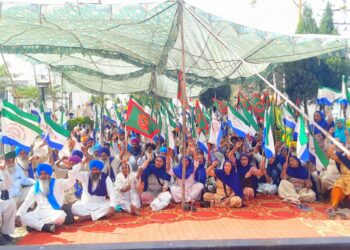 ਕਿਸਾਨ ਜਥੇਬੰਦੀਆਂ ਨੇ ਬਟਾਲਾ ਦੇ MLA ਸ਼ੈਰੀ ਕਲਸੀ ਦਾ ਘਰ ਘੇਰਿਆ