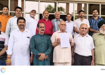 आज 21 अप्रैल 20 25 को विश्व हिंदू परिषद बजरंग दल की तरफ से डिप्टी कमिश्नर गुरदासपुर को मांग पत्र दिया