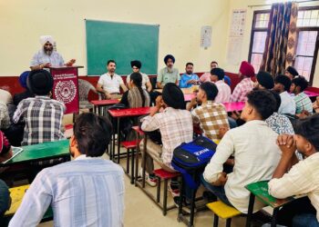 ‘ਯੁੱਧ ਨਸ਼ਿਆਂ ਵਿਰੁੱਧ’ ਮੁਹਿੰਮ ਤਹਿਤ ਨੌਜਵਾਨਾਂ ਨੂੰ ਜਾਗਰੂਕ ਕਰਦਿਆਂ ਦਿੱਤੀ ਜਾ ਰਹੀ ਹੈ ਫੌਜ ਦੀ ਭਰਤੀ ਲਈ ਮੁਫ਼ਤ ਕੋਚਿੰਗ: ਪਰਮਿੰਦਰ ਸੈਣੀ 