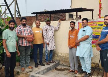 ਵਿਸ਼ਵ ਹਿੰਦੂ ਪ੍ਰੀਸ਼ਦ ਅਤੇ ਬਜਰੰਗ ਦਲ ਗੁਰਦਾਸਪੁਰ ਵਲੋ ਪੰਛੀਆਂ ਦੇ ਪੀਣ ਲਈ ਕੀਤਾ ਪਾਣੀ ਦਾ ਪ੍ਰਬੰਧ      