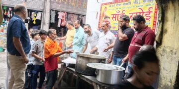 एक मीटिंग चौधरी मैया दास मिस्त्री शिवाला मंदिर मे हुई
